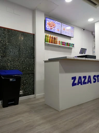 Interior del local ZazaStop en Zaragoza